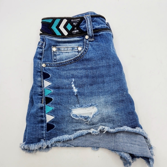 YUSHUAIA IBIZA HIGH WAIST DENIM SHORTS FRAYED HEM AND DISTRESSED SIZE S - Picture 3 of 15